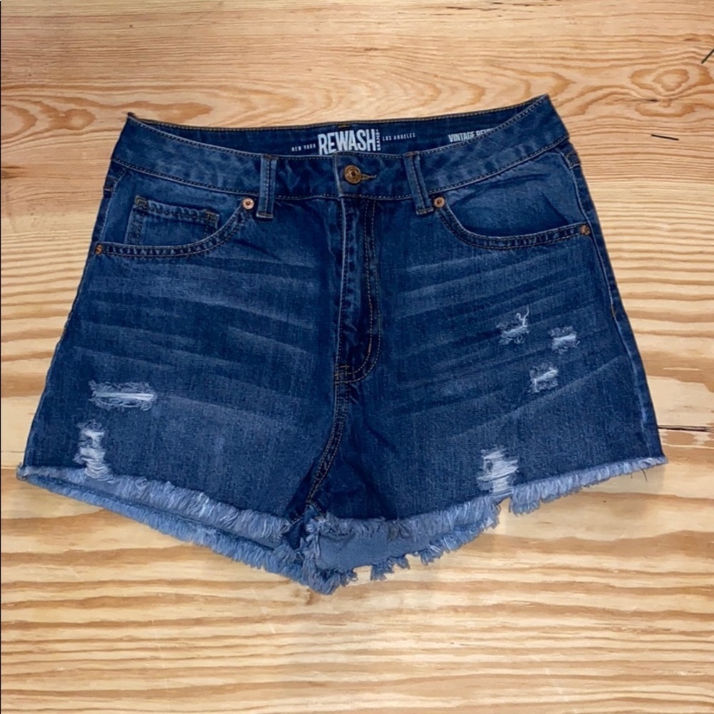 EUC vintage reunion rewash distressed jeans 🌟✨💫